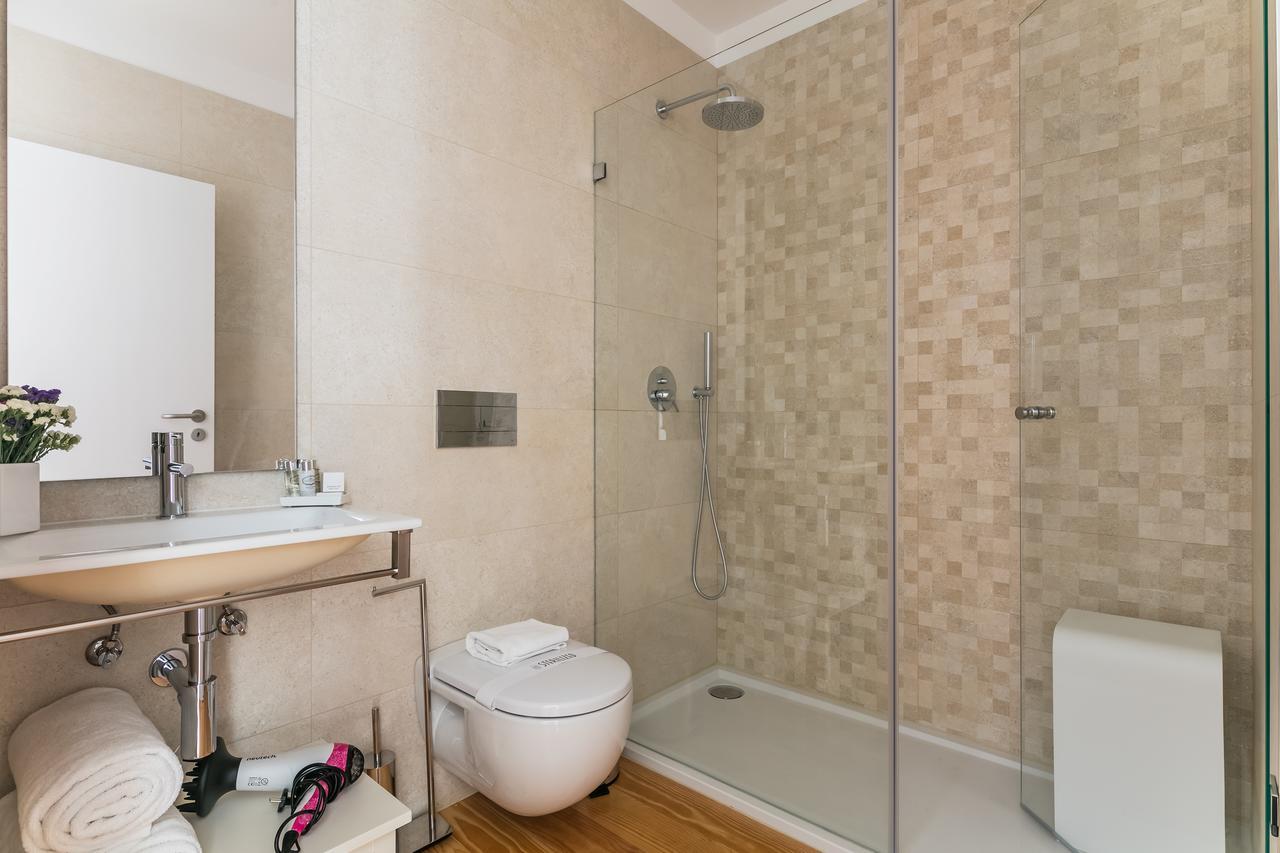 Two Bedroom Apartment River View Balcony Adjacent Building